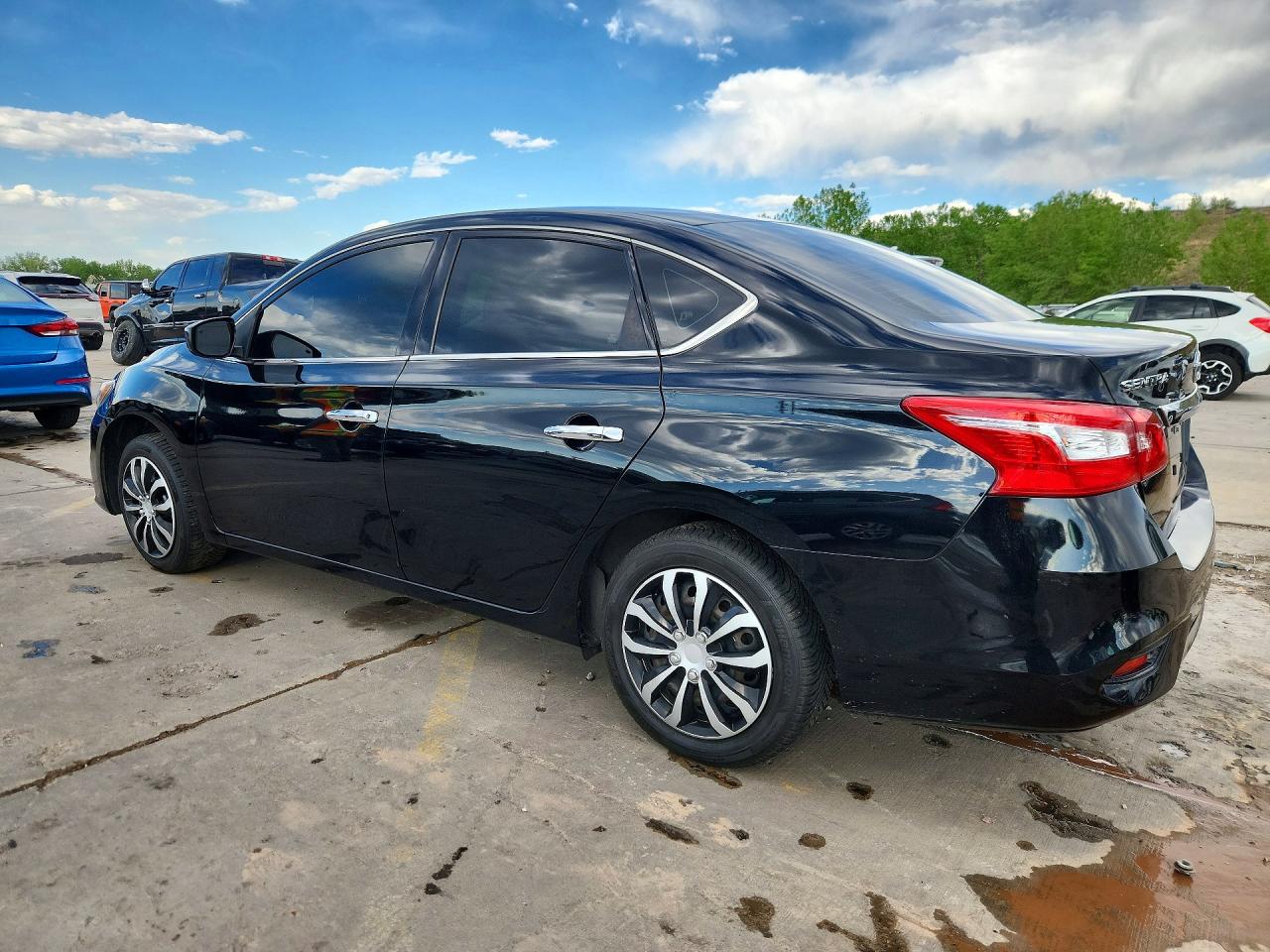 2019 NISSAN SENTRA S photo 3