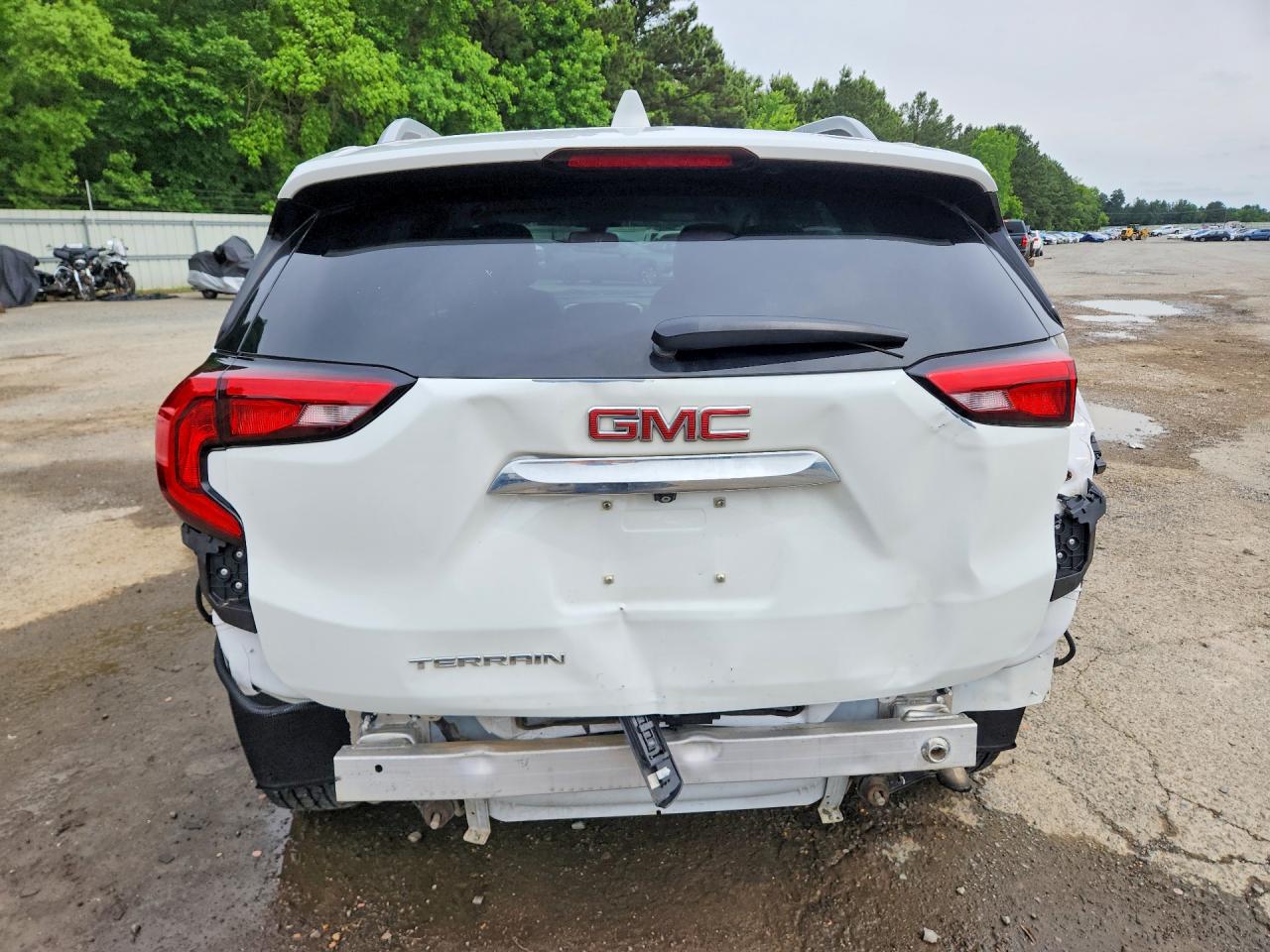2019 GMC TERRAIN SLT photo 16