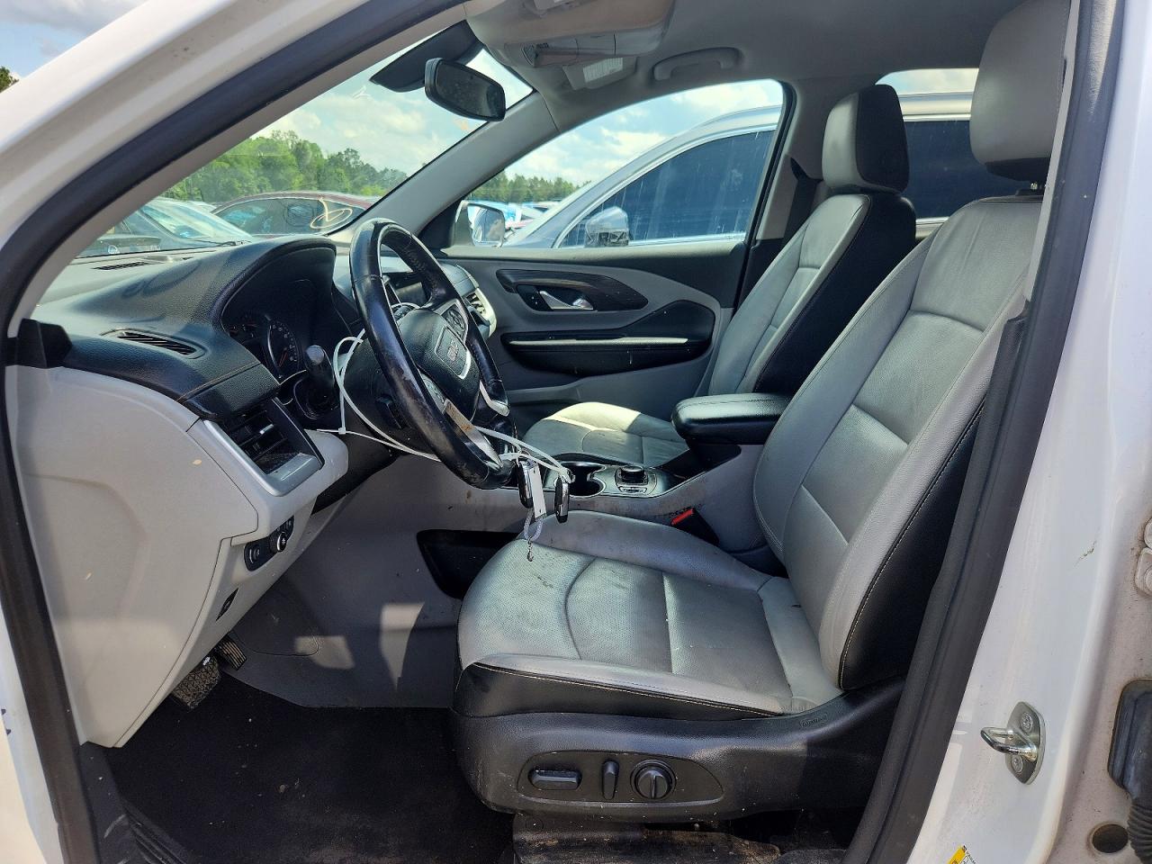 2019 GMC TERRAIN SLT photo 19