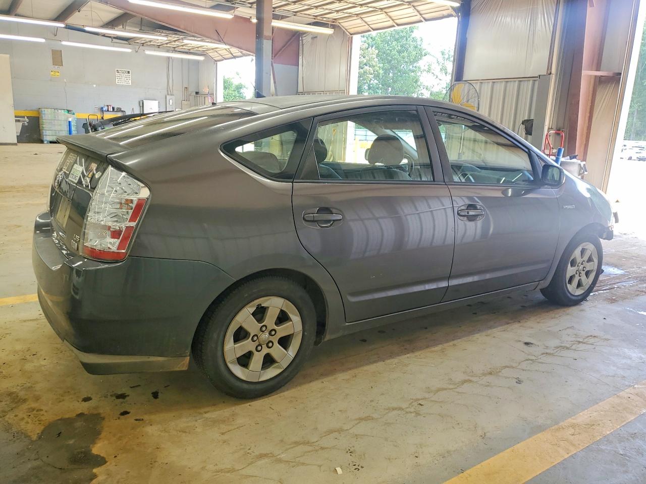 2009 TOYOTA PRIUS BASE photo 5