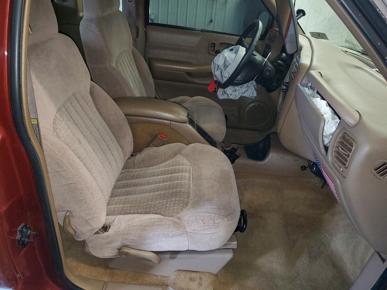1998 CHEVROLET S TRUCK S10 photo 19