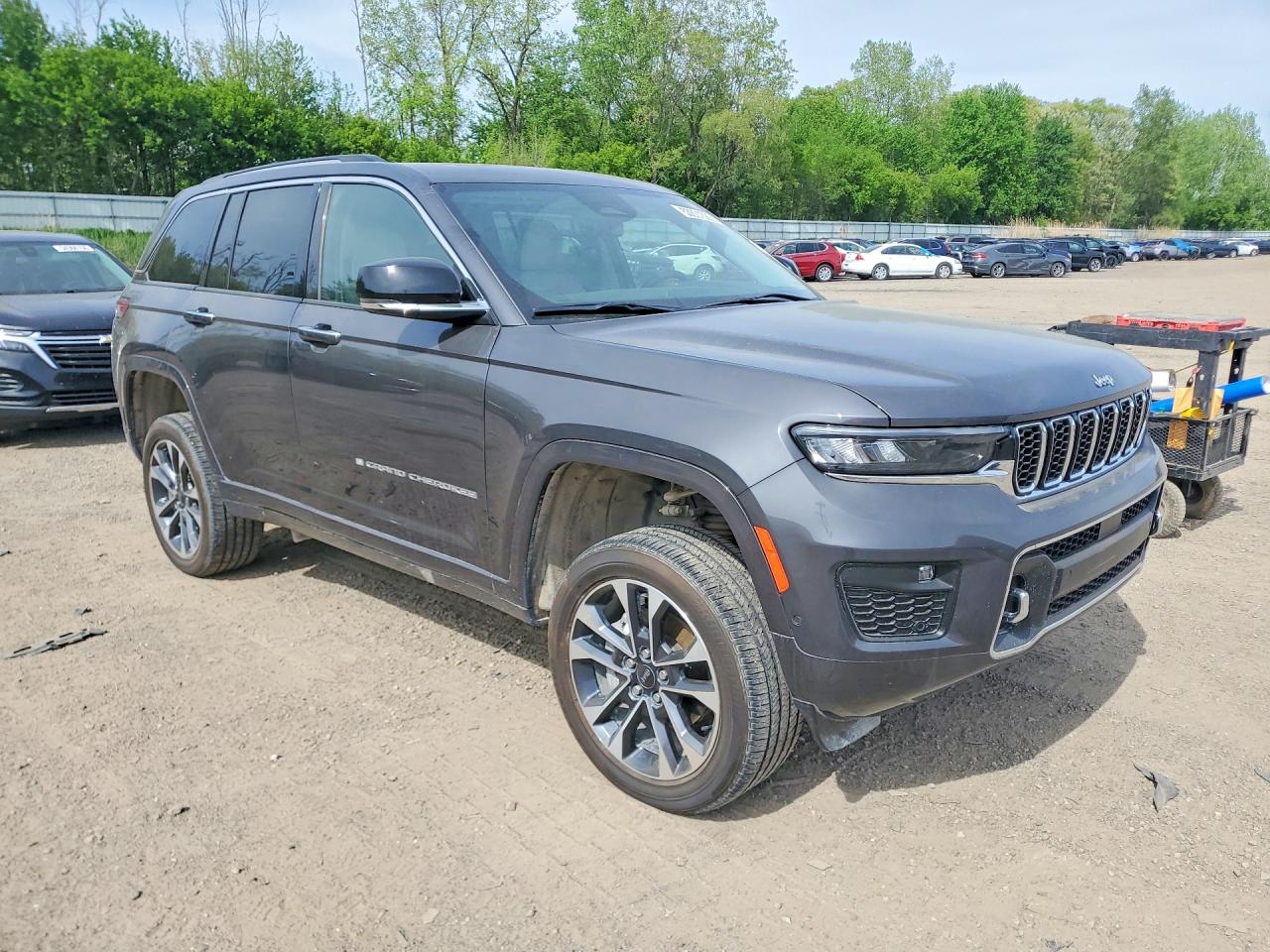 2022 JEEP GRAND CHEROKEE OVERLAND photo 7