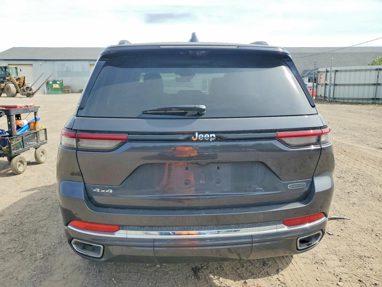 2022 JEEP GRAND CHEROKEE OVERLAND photo 11