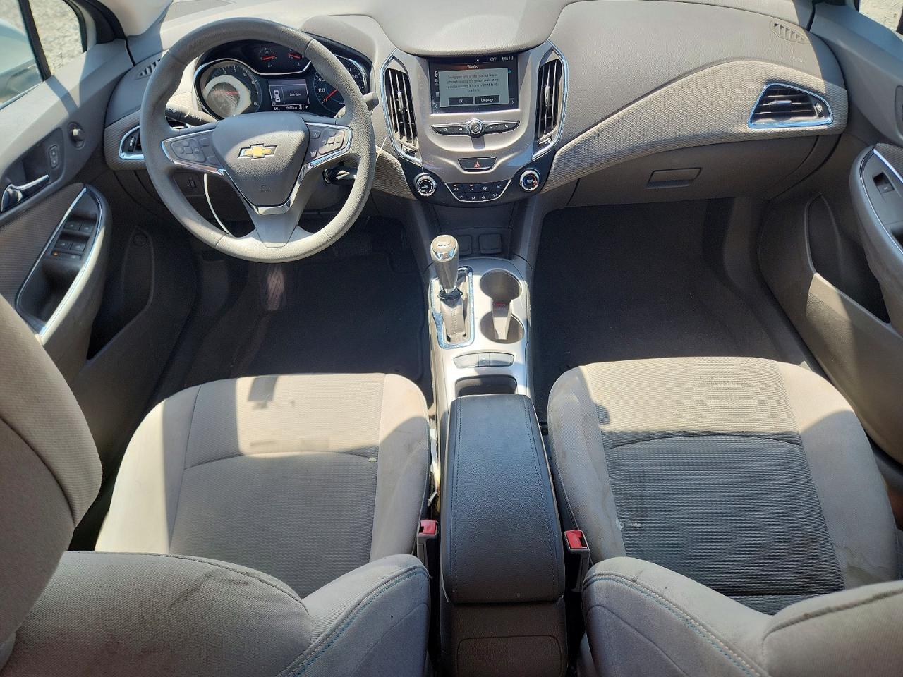 2017 CHEVROLET CRUZE LT photo 22