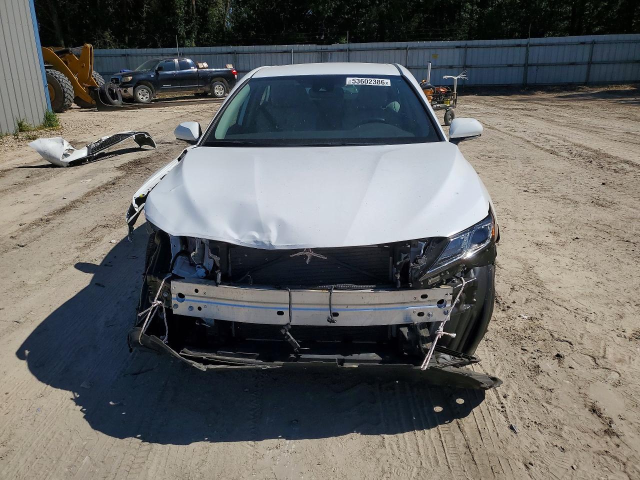 2019 TOYOTA CAMRY SE photo 13