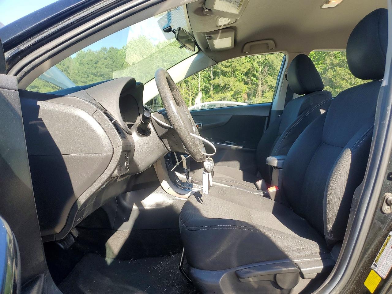 2012 TOYOTA COROLLA S photo 19