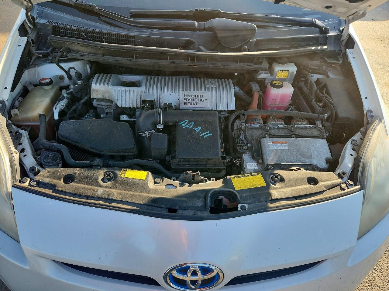 2011 TOYOTA PRIUS TWO photo 21
