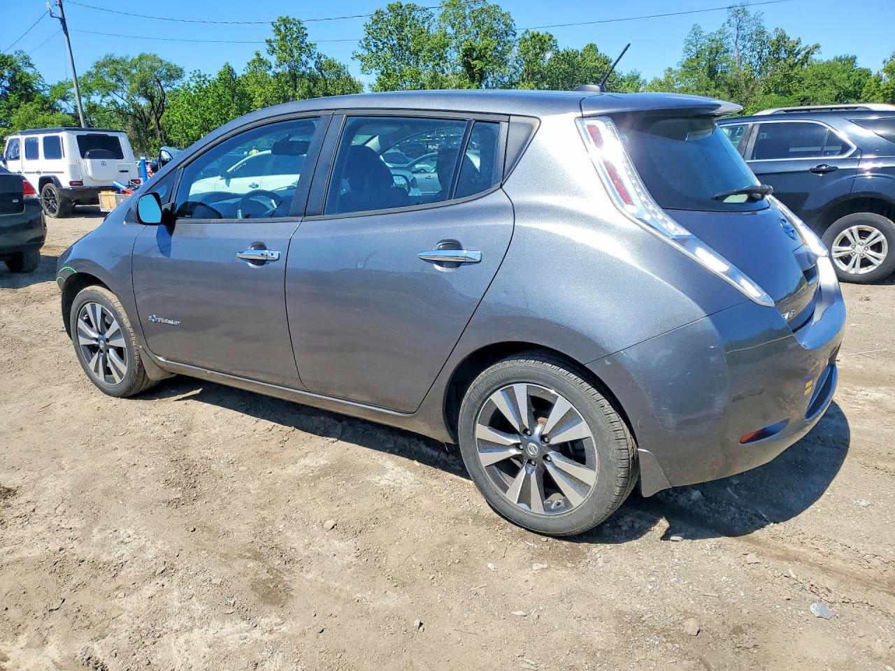 2016 NISSAN LEAF SV photo 4