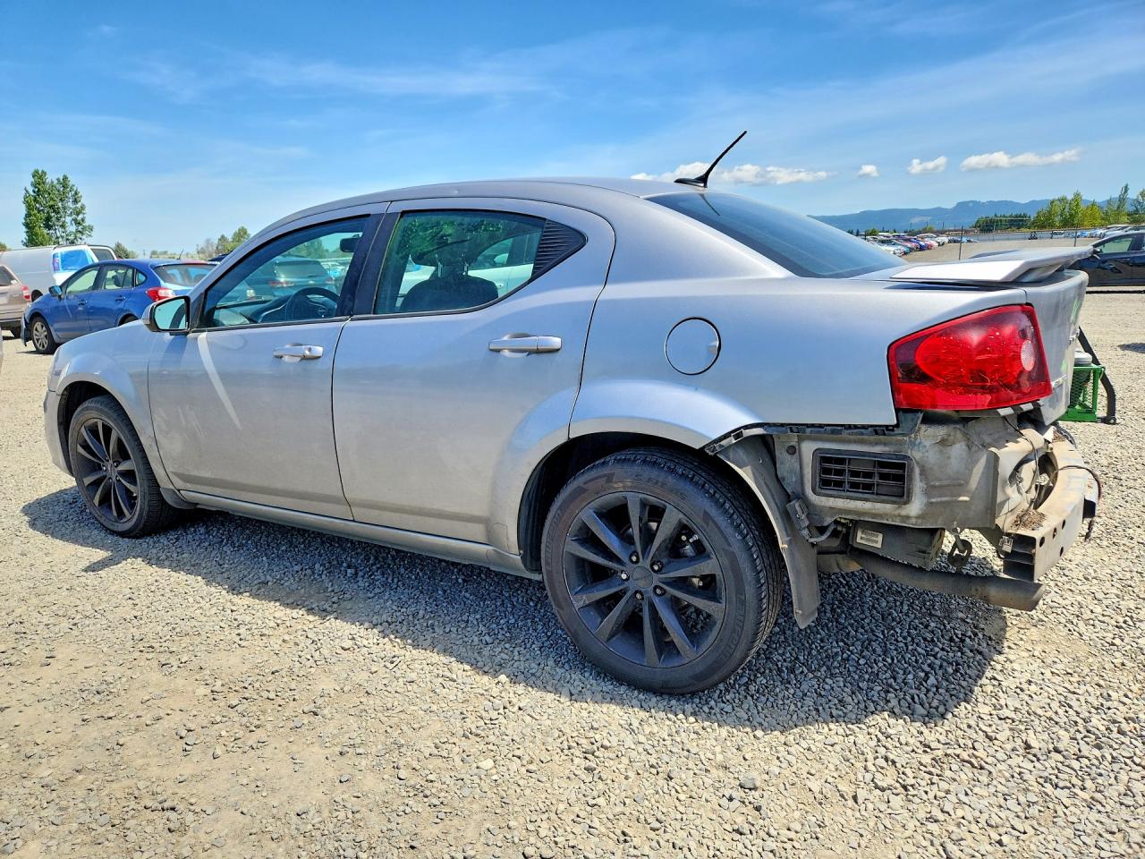 2013 DODGE AVENGER SXT photo 4