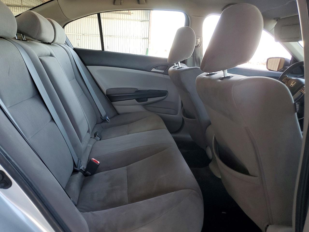 2012 HONDA ACCORD LX photo 19