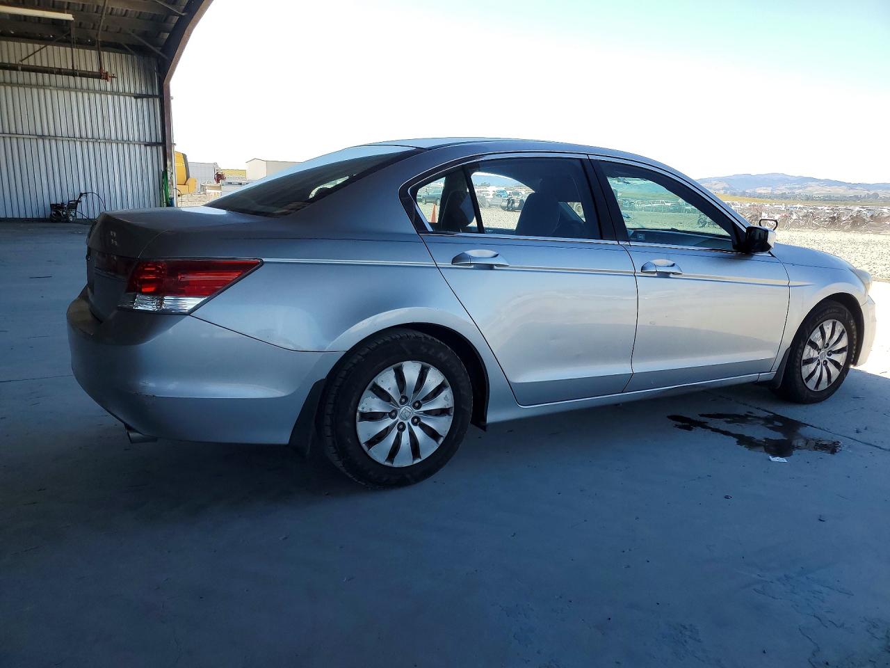 2012 HONDA ACCORD LX photo 5