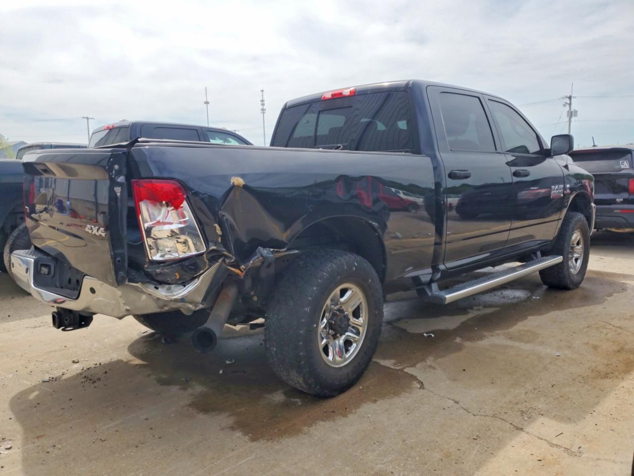 2016 RAM 2500 SLT photo 3