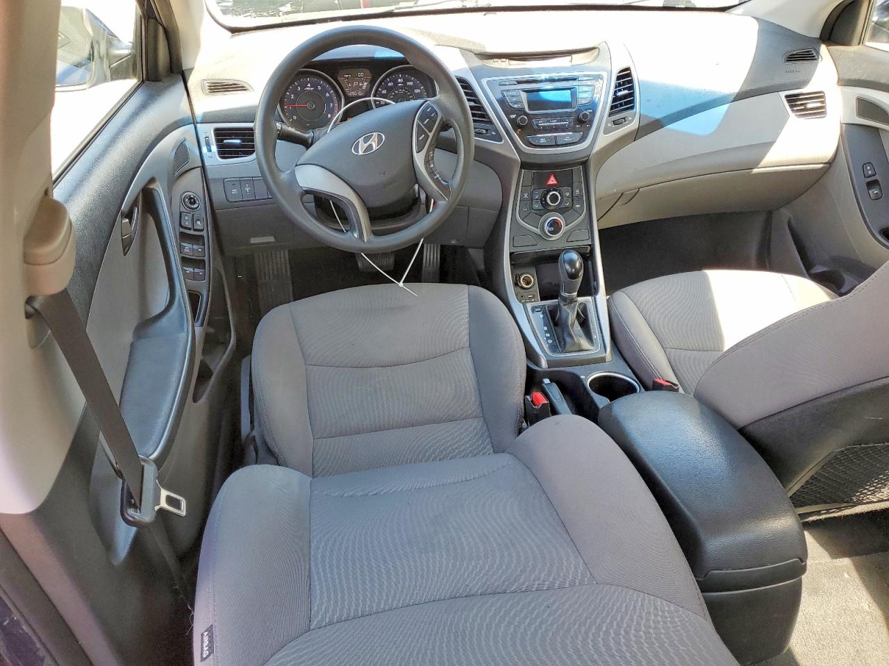 2015 HYUNDAI ELANTRA SE photo 22