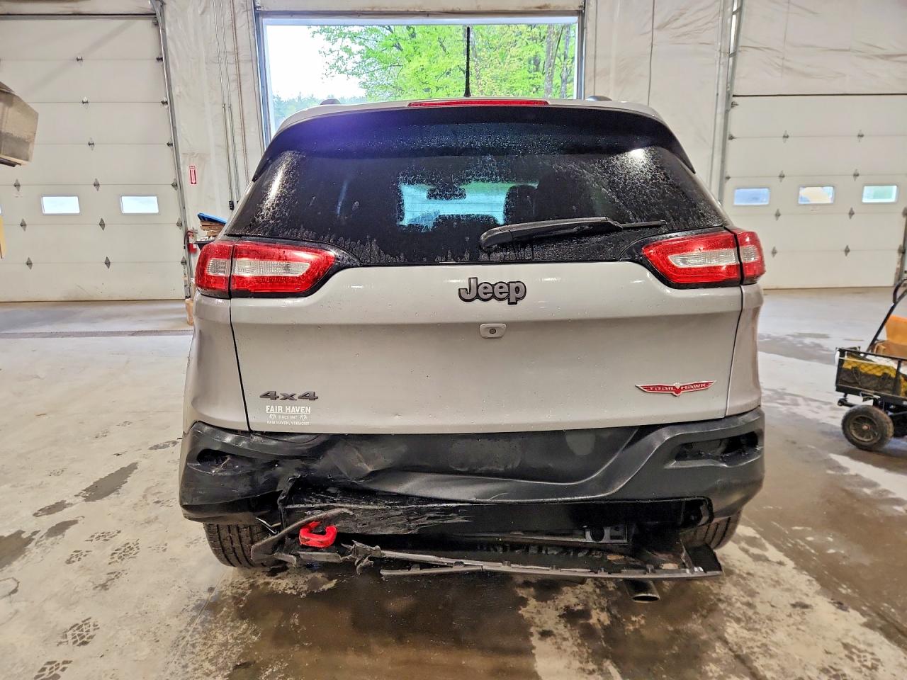 2015 JEEP CHEROKEE TRAILHAWK photo 11
