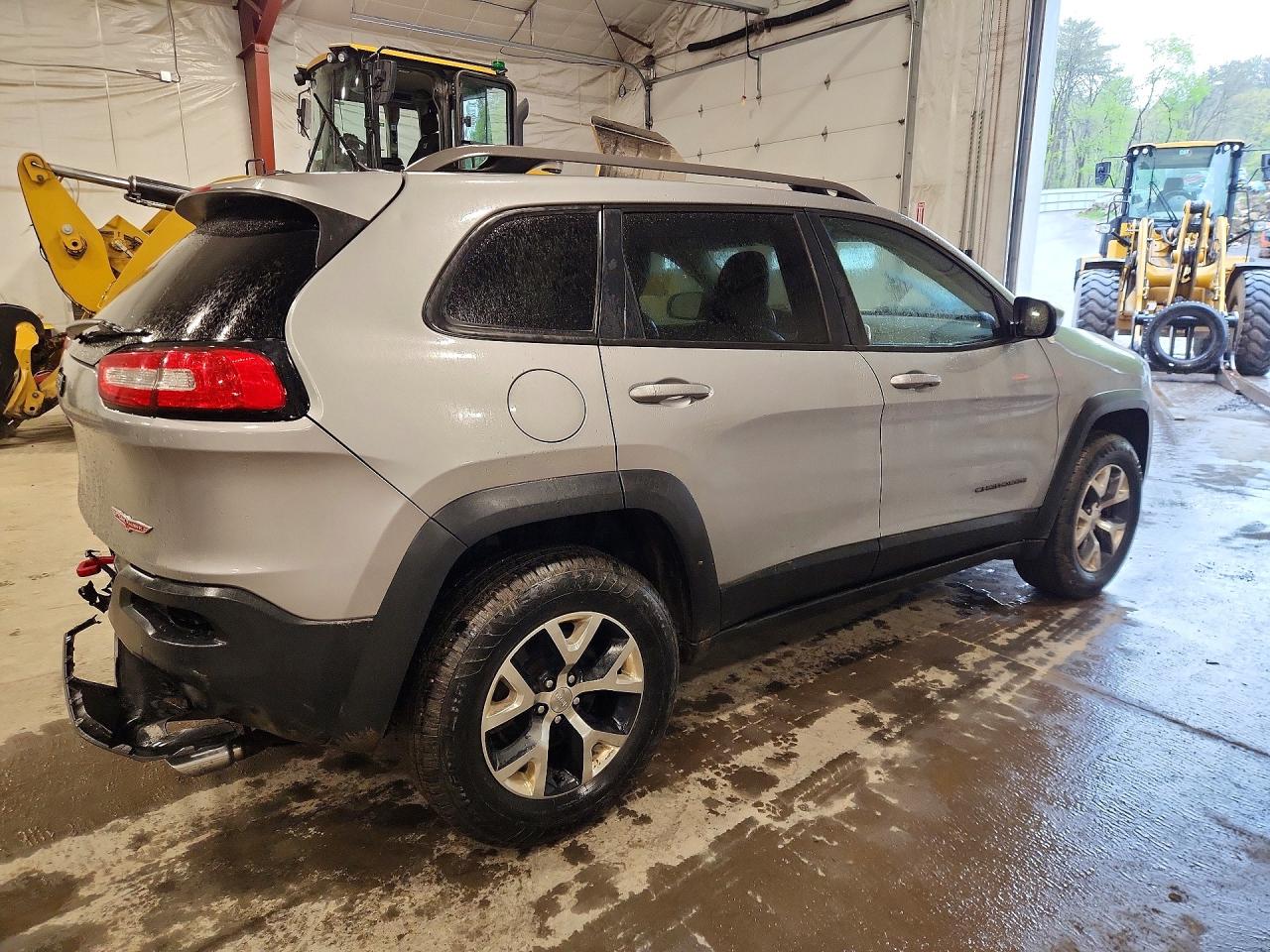 2015 JEEP CHEROKEE TRAILHAWK photo 5