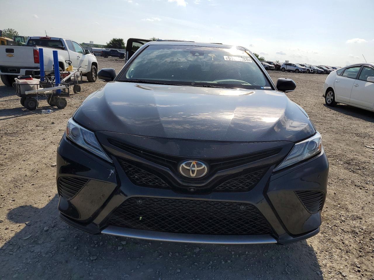 2018 TOYOTA CAMRY XSE V6 photo 13