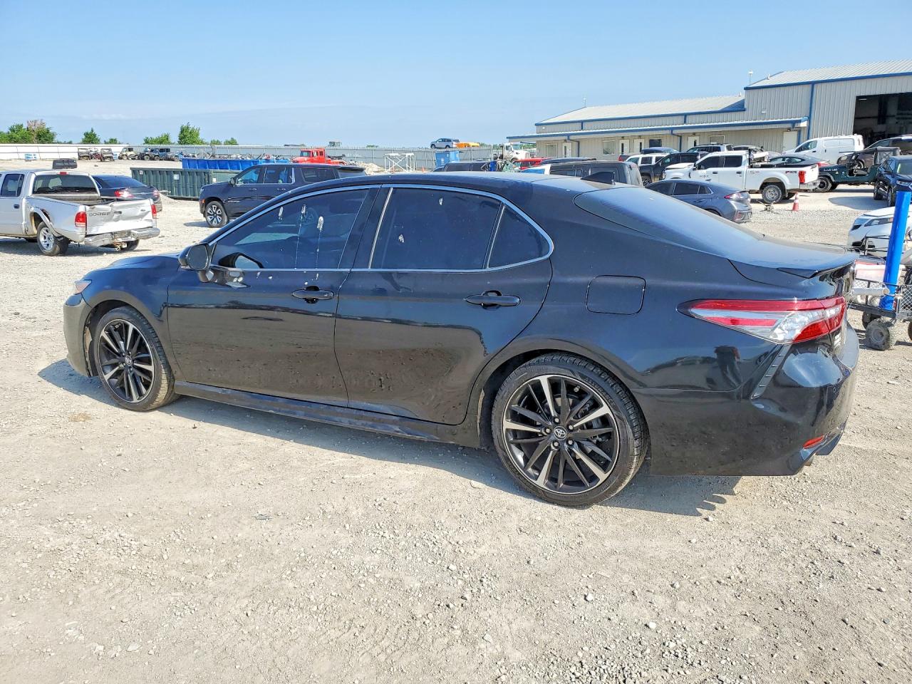 2018 TOYOTA CAMRY XSE V6 photo 4