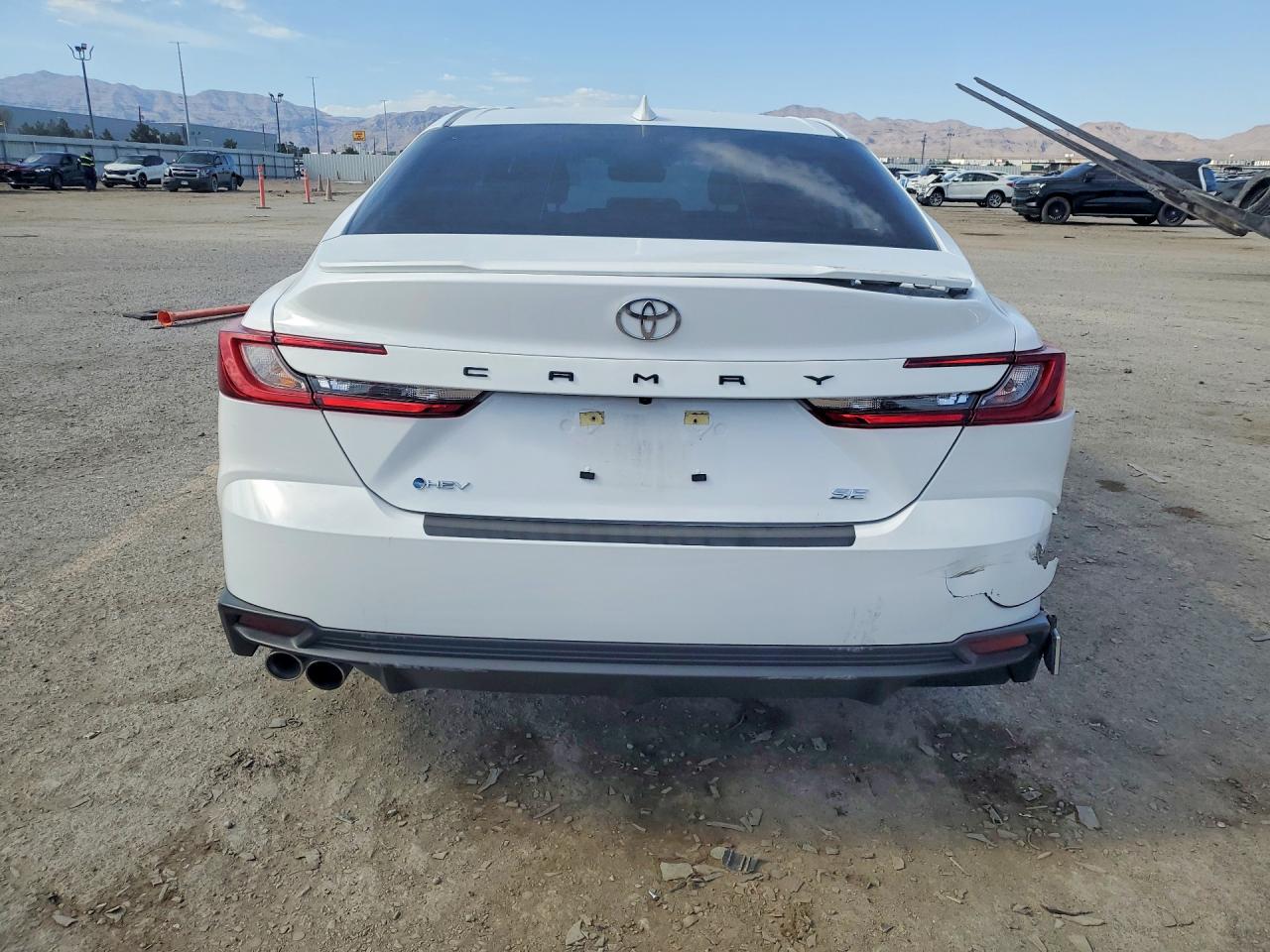 2025 TOYOTA CAMRY SE photo 10