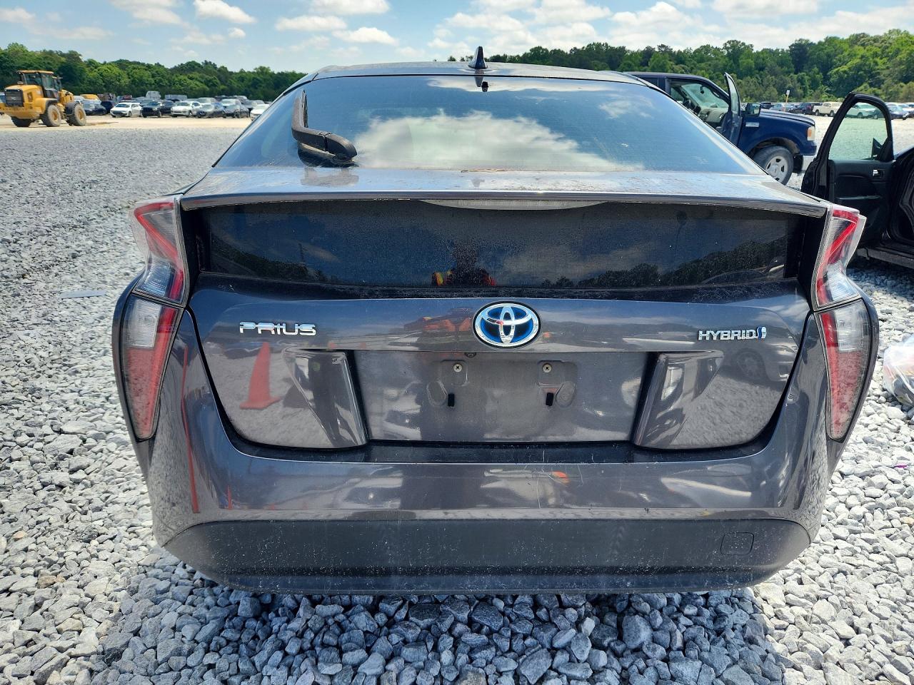 2017 TOYOTA PRIUS TWO photo 16