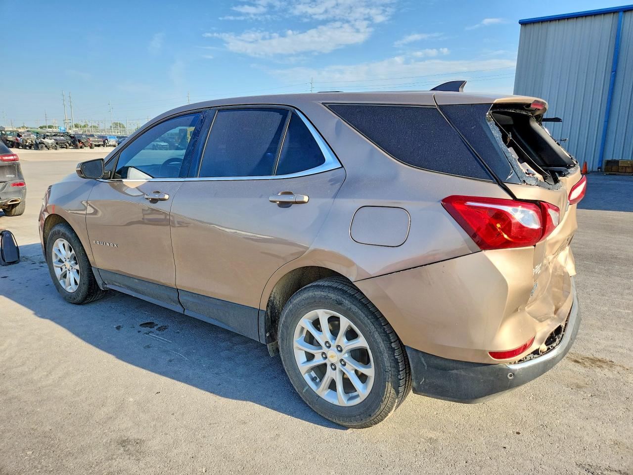 2018 CHEVROLET EQUINOX LT photo 4