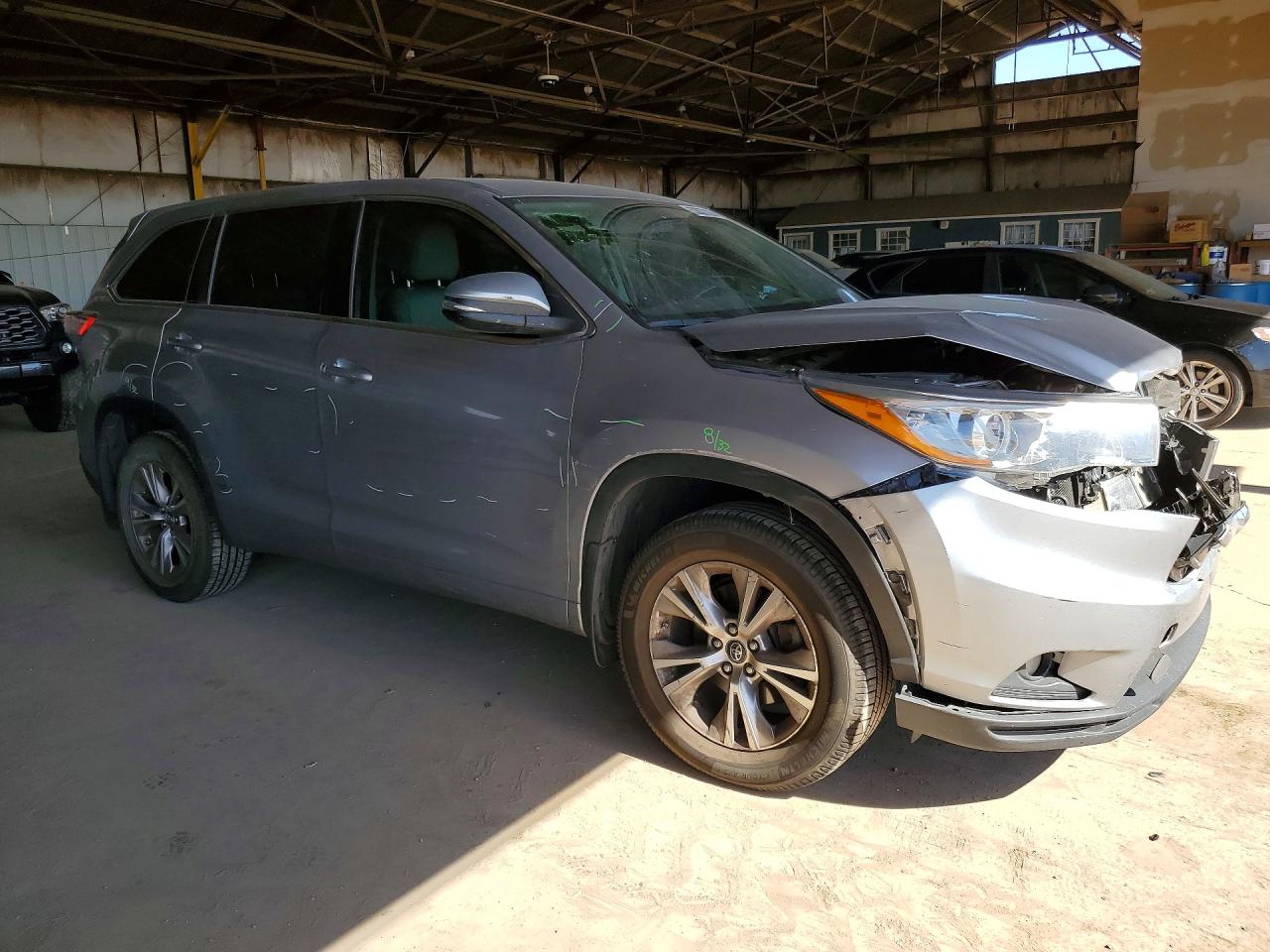 2016 TOYOTA HIGHLANDER LE PLUS photo 10