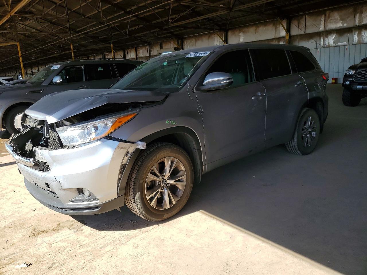 2016 TOYOTA HIGHLANDER