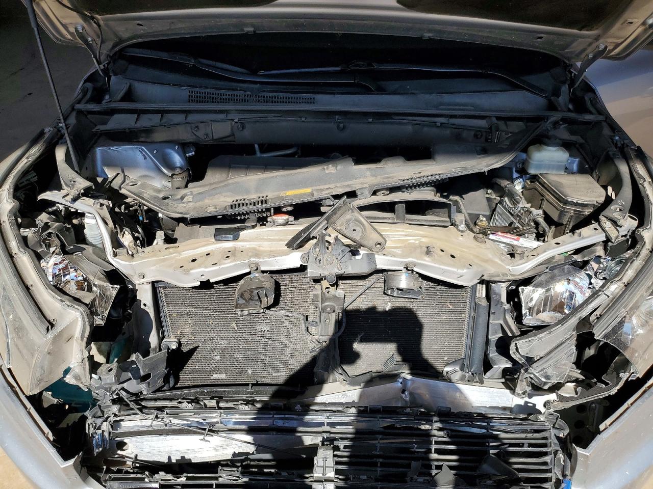 2016 TOYOTA HIGHLANDER LE PLUS photo 31