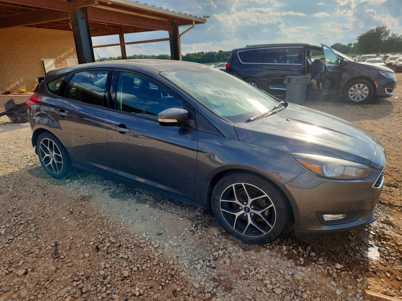 2018 FORD FOCUS SEL photo 7