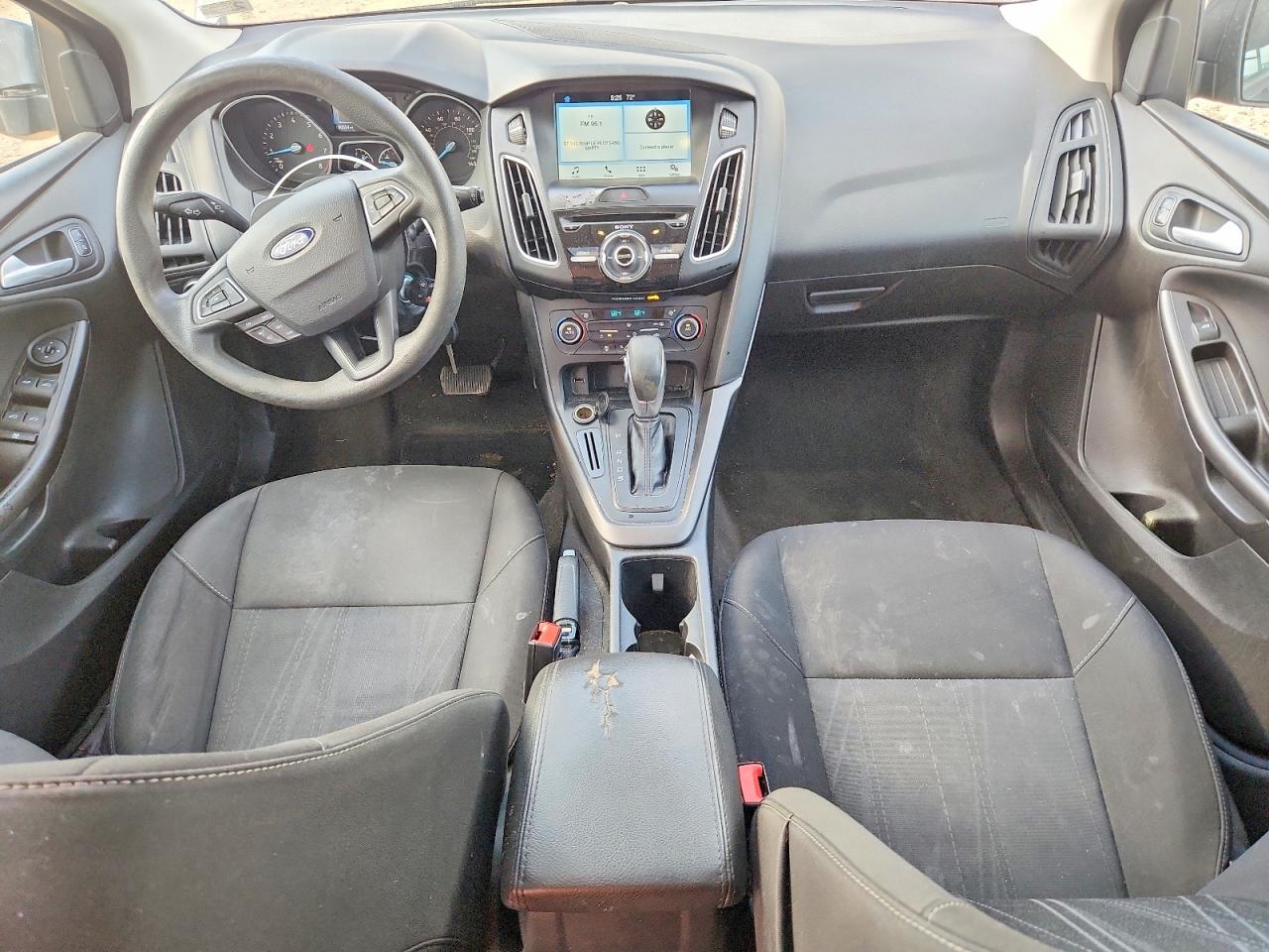 2018 FORD FOCUS SEL photo 15