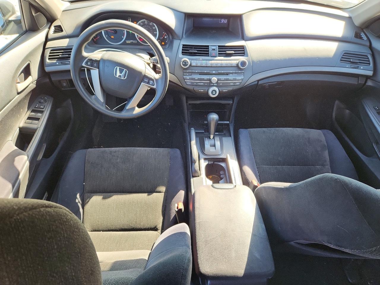 2010 HONDA ACCORD LXP photo 22