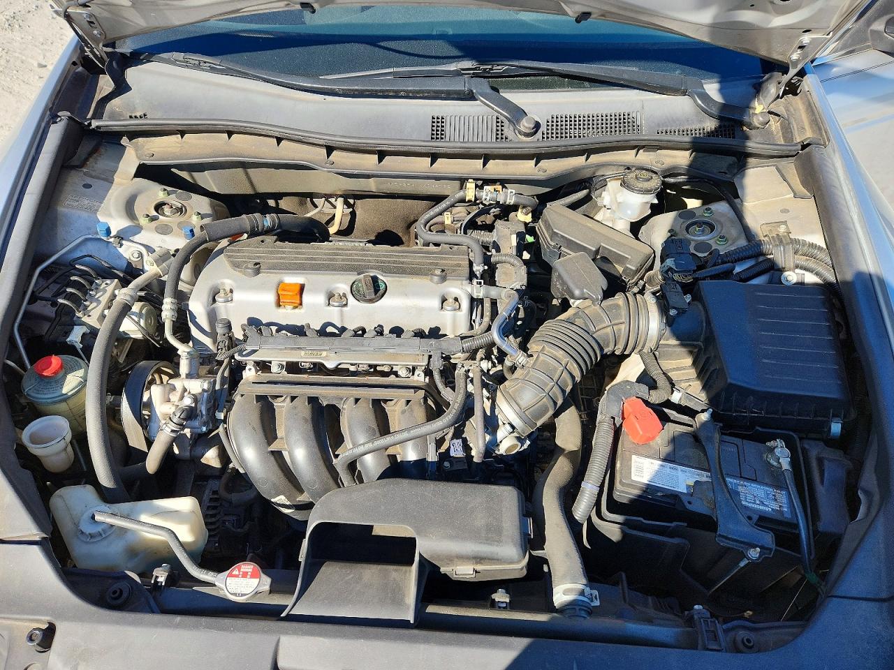 2010 HONDA ACCORD LXP photo 31