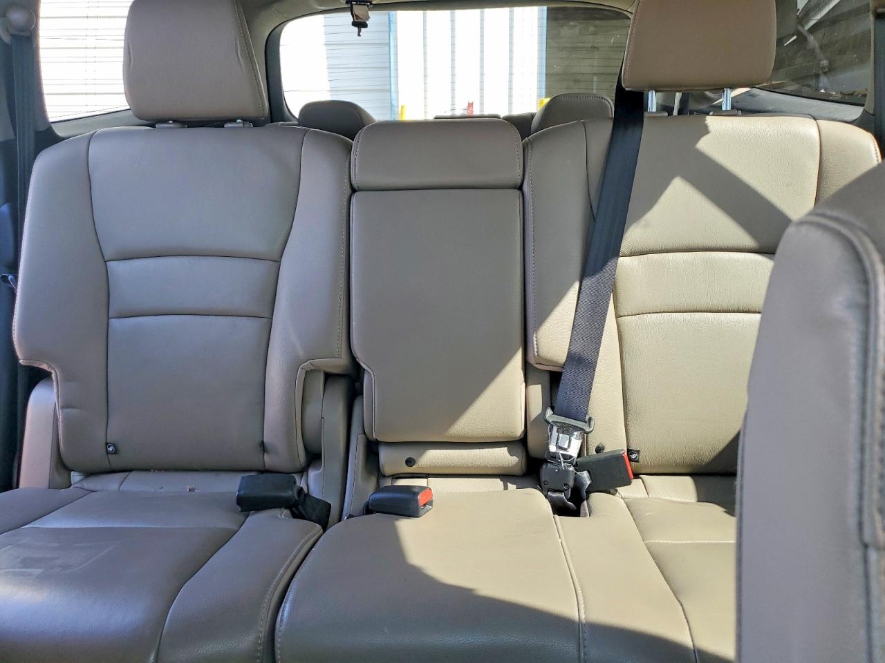 2016 HONDA PILOT TOURING photo 28