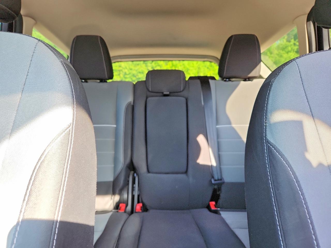 2015 FORD ESCAPE SE photo 28