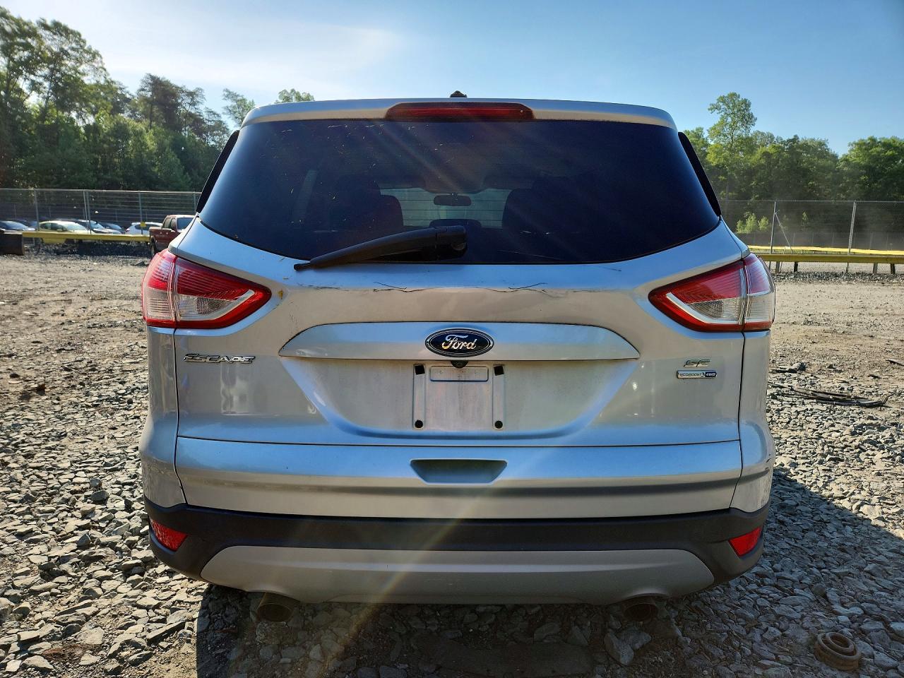 2015 FORD ESCAPE SE photo 16