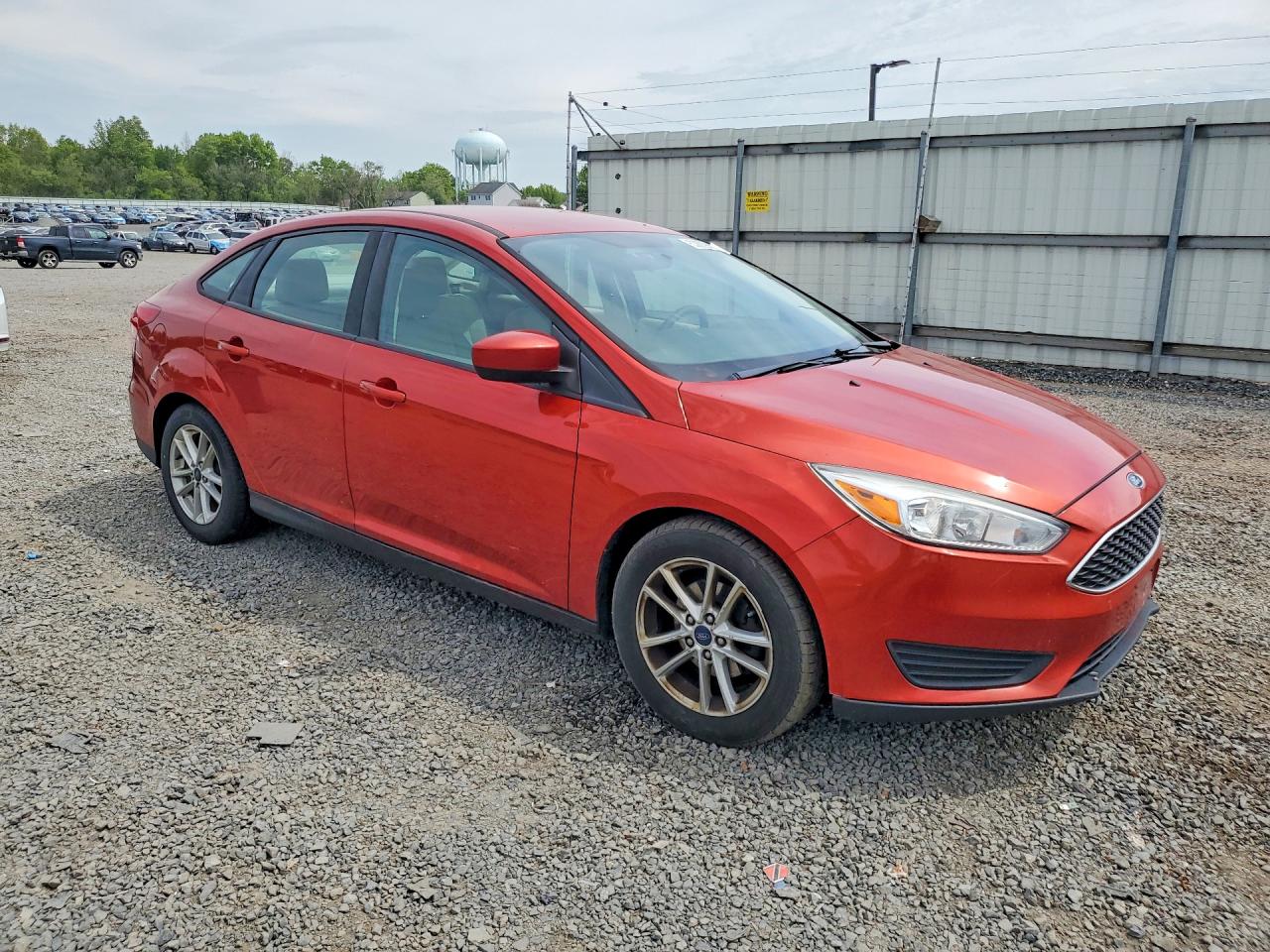 2018 FORD FOCUS SE photo 7