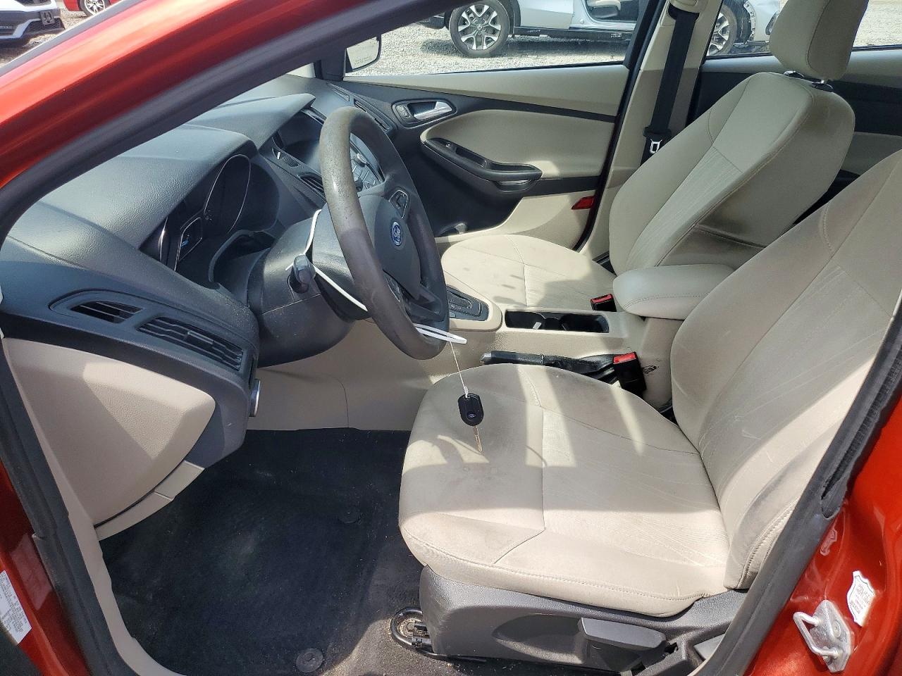 2018 FORD FOCUS SE photo 13