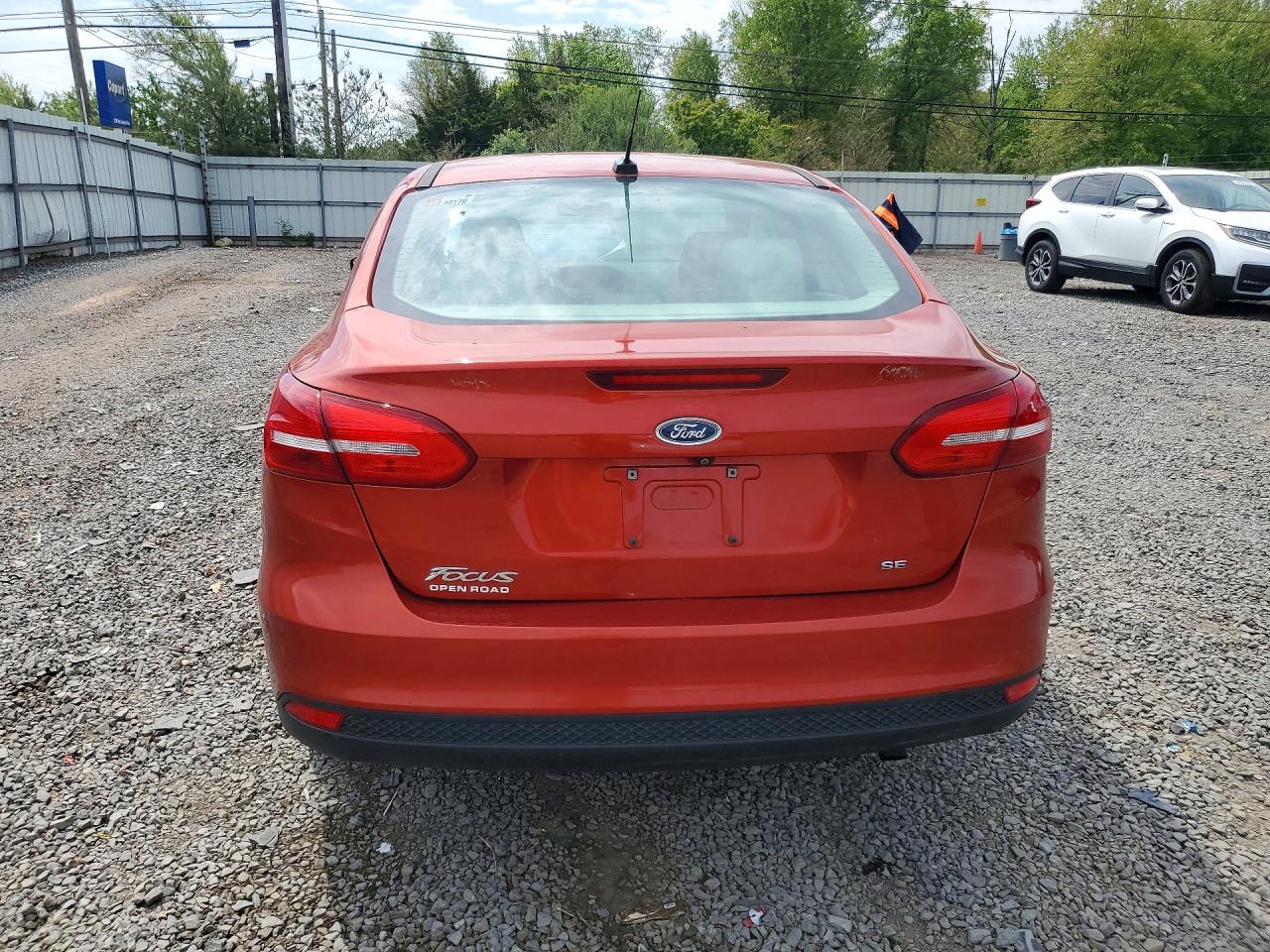 2018 FORD FOCUS SE photo 11