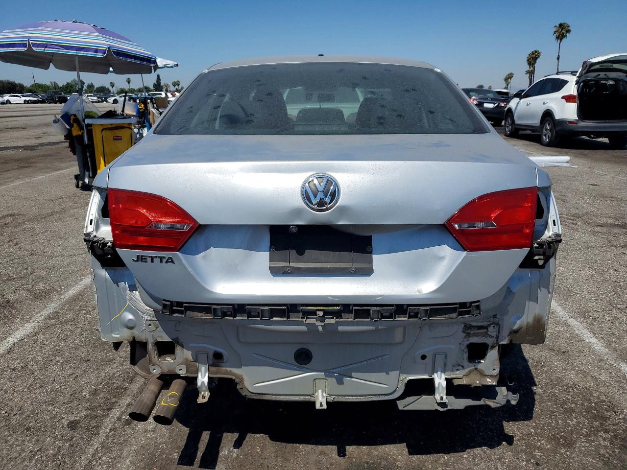 2012 VOLKSWAGEN JETTA BASE photo 16