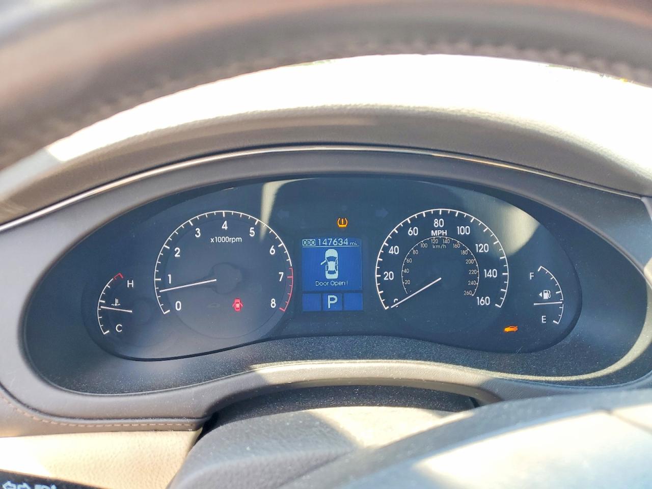 2011 HYUNDAI GENESIS 3.8L photo 17