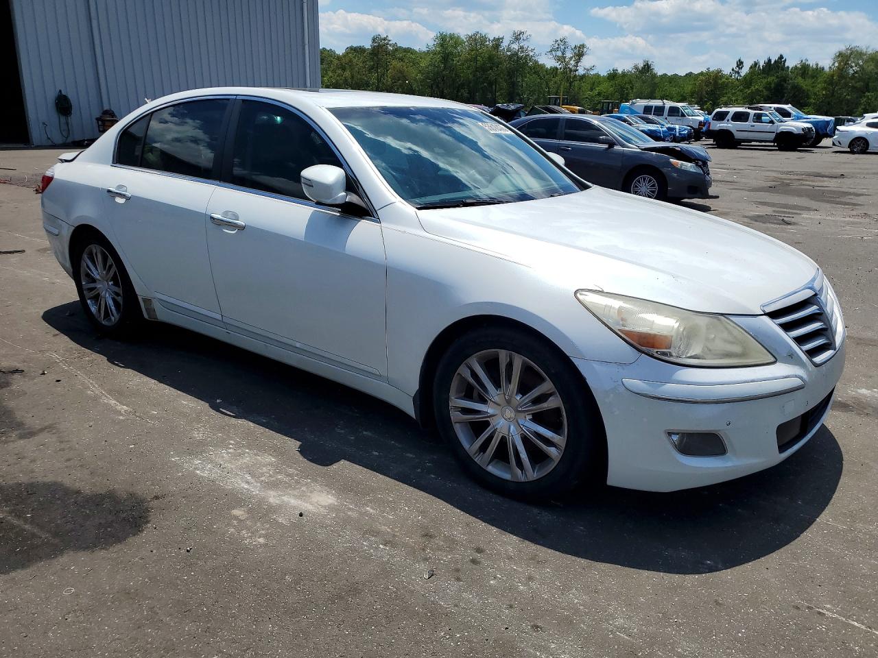 2011 HYUNDAI GENESIS 3.8L photo 7