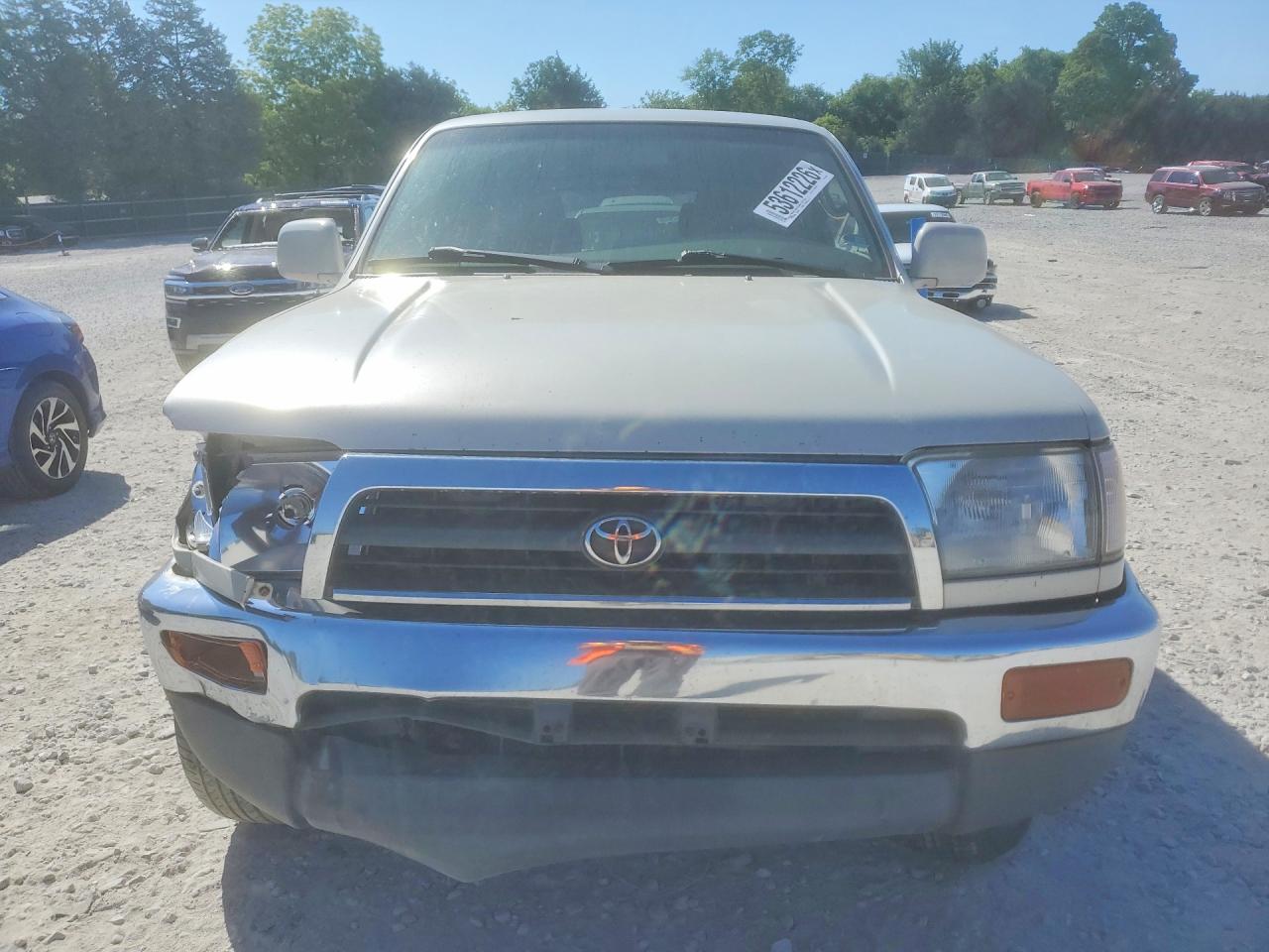1997 TOYOTA 4RUNNER SR5 photo 9