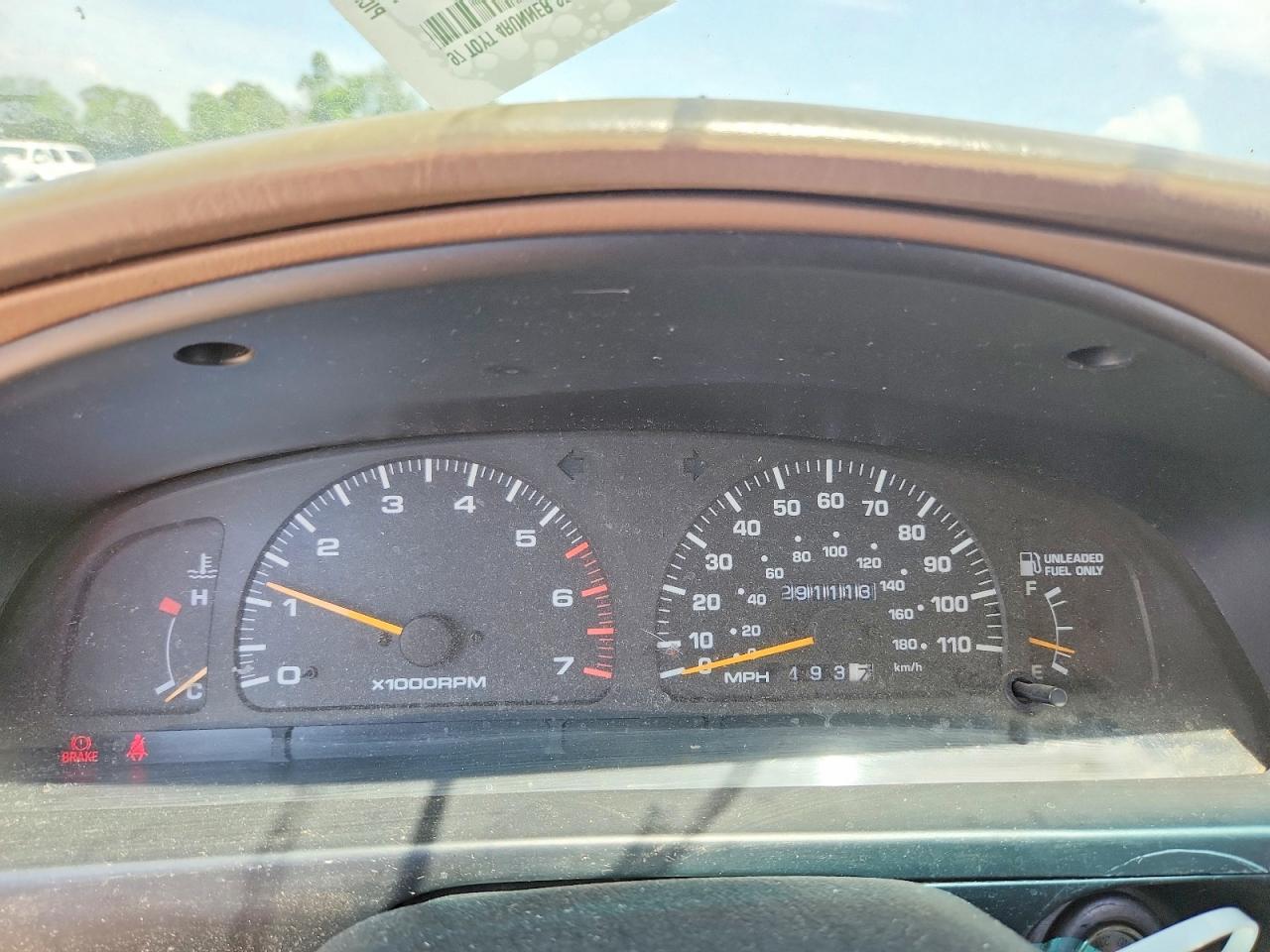 1997 TOYOTA 4RUNNER SR5 photo 17