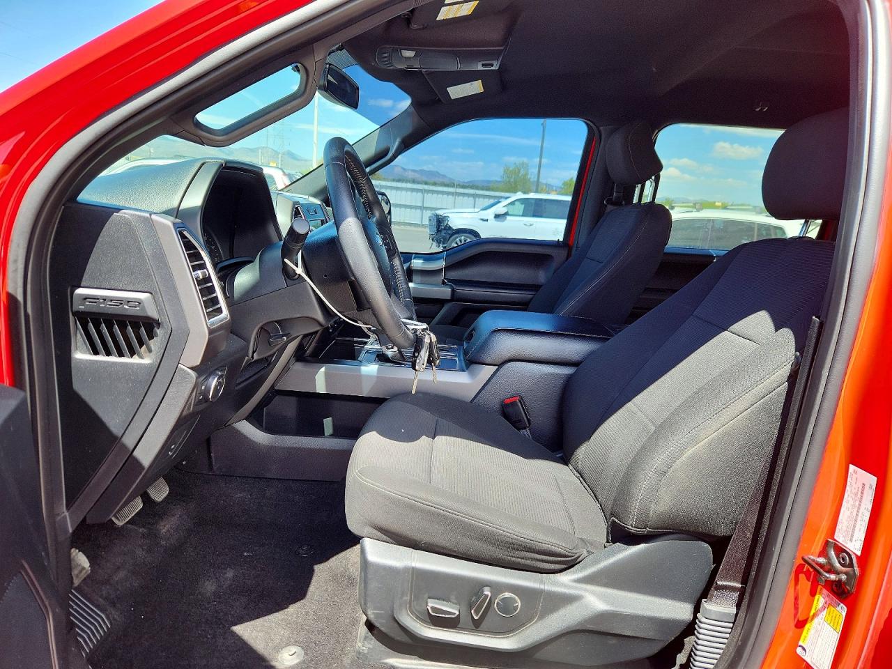 2017 FORD F150 SUPERCREW photo 19