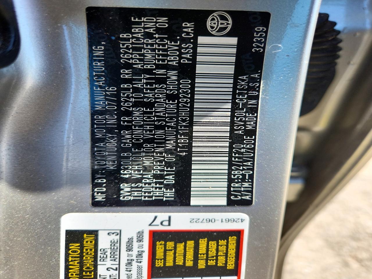 2017 TOYOTA CAMRY SE photo 23