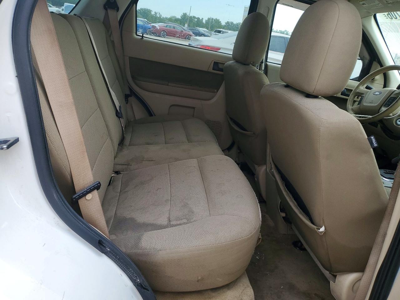 2010 FORD ESCAPE XLT photo 21