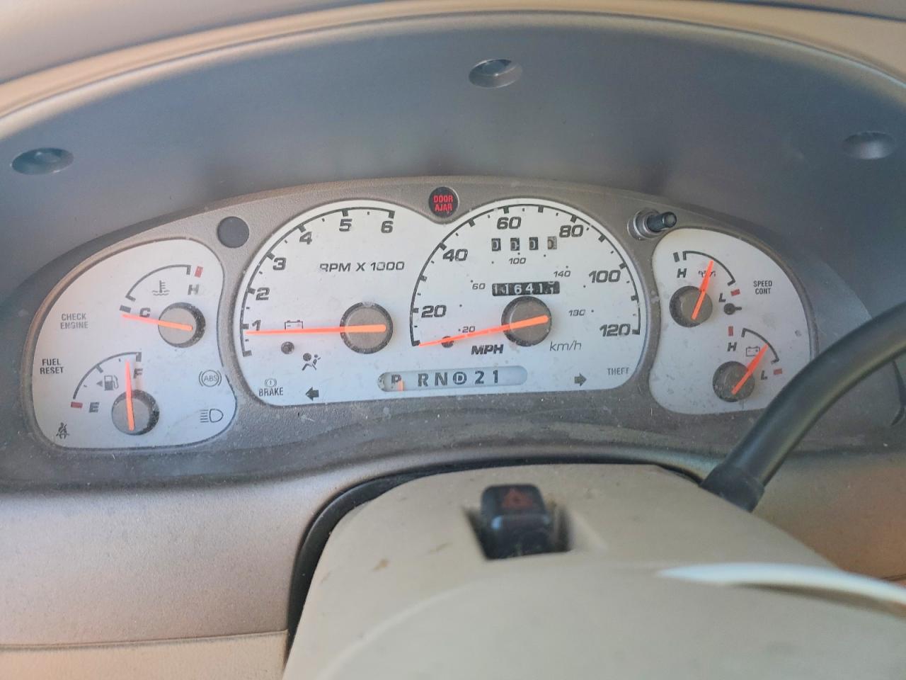 2001 FORD EXPLORER photo 25