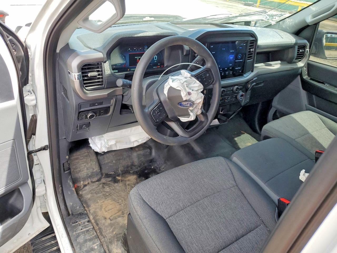 2025 FORD F150 XL photo 15