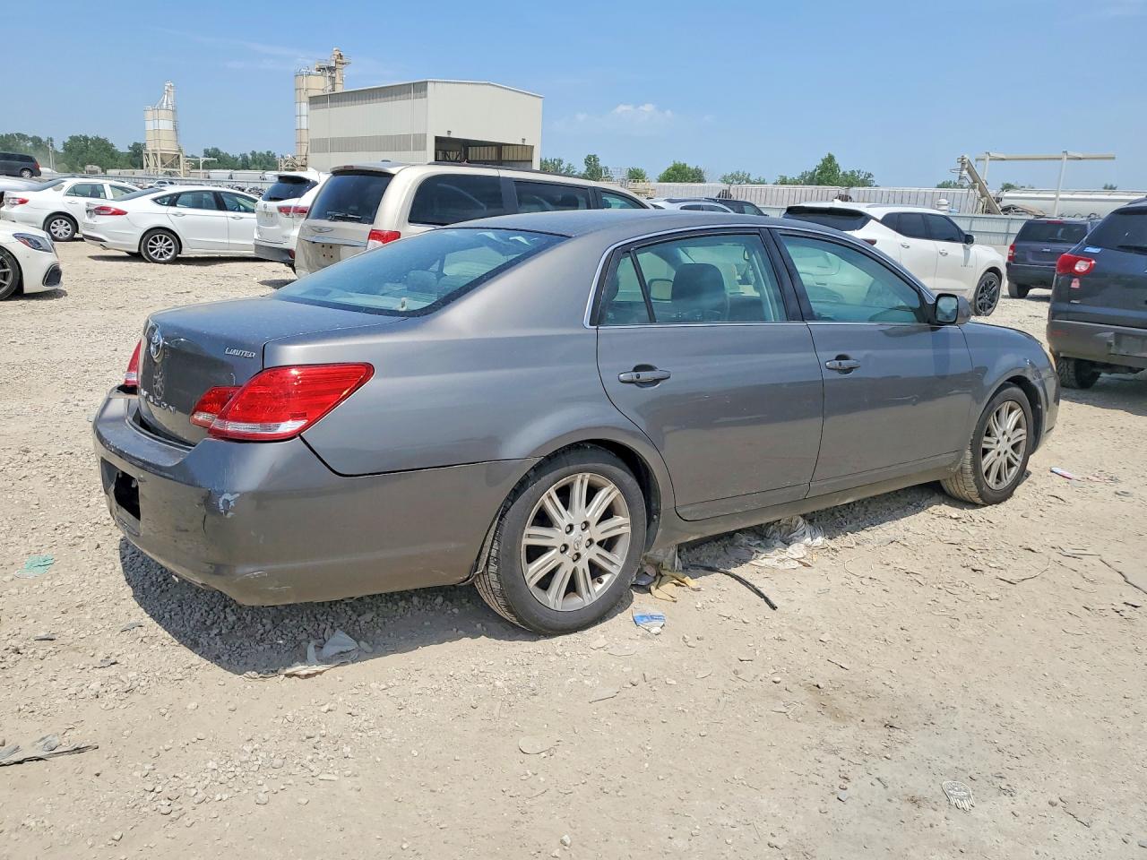 2005 TOYOTA AVALON LIMITED photo 7