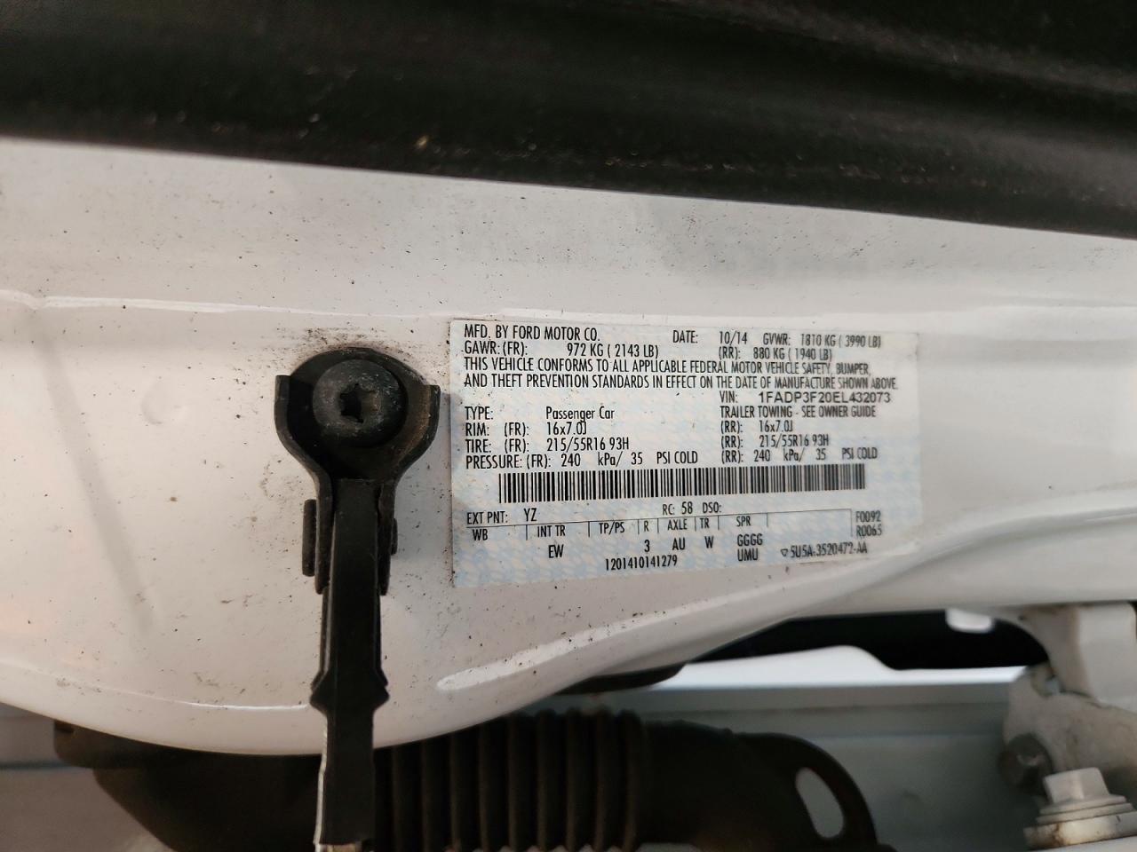 2014 FORD FOCUS SE photo 25