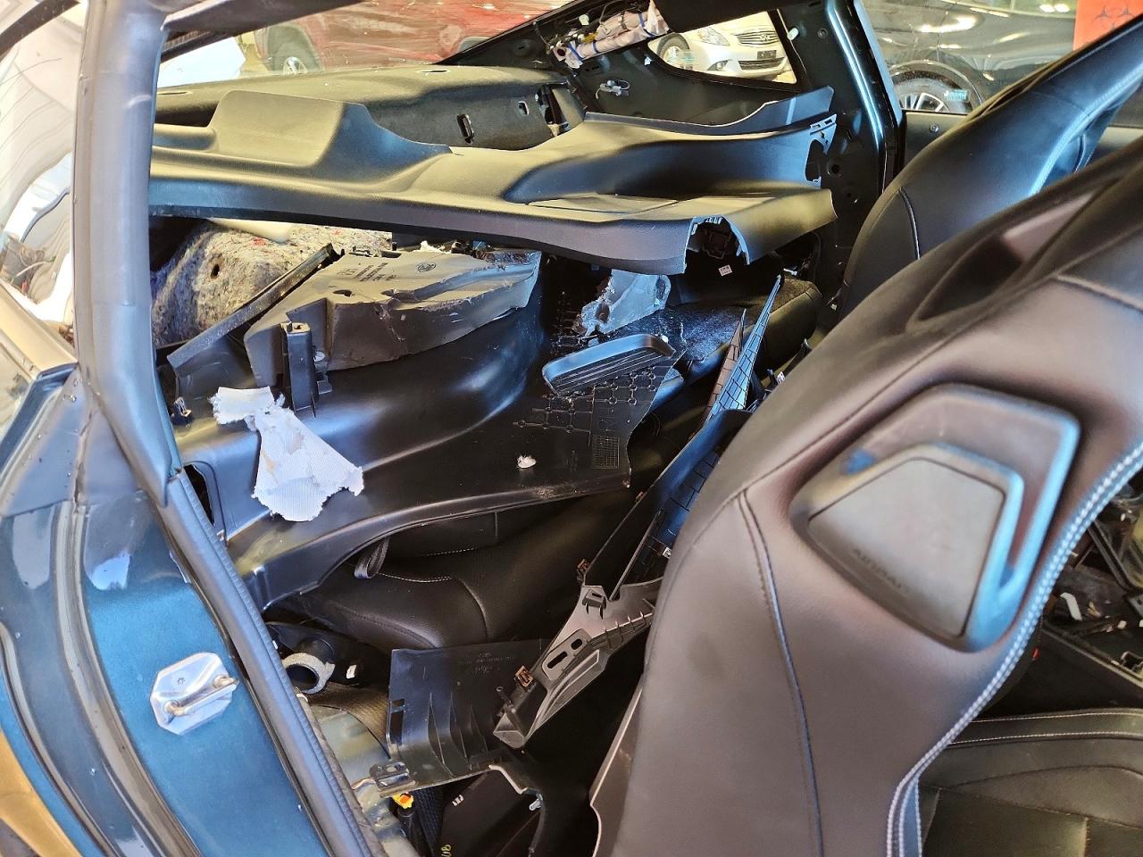 2015 FORD MUSTANG photo 19
